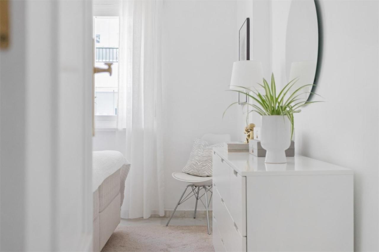 Scandinavian Style Apartment With Amazing Sea Views And South West Facing Sunny Terrace In Miraflores Walking Distance To The Beach! Málaga Eksteriør billede